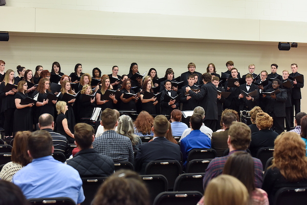 Image 04102016_SpringChoral9.jpg